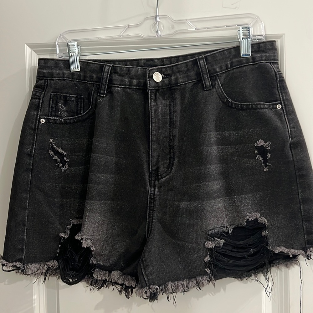 Brand new ripped black shorts size large